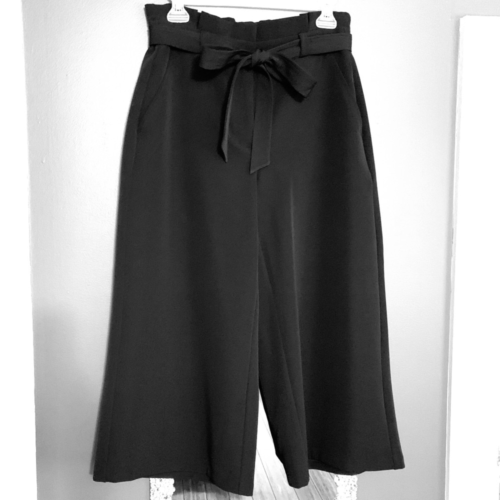 Apt. 9 Wide Leg Cropped Paper Bag Mid Rise Pants S